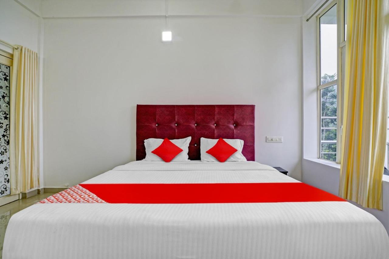 Oyo Flagship 81260 Star Lights Hotell Munnar Exteriör bild